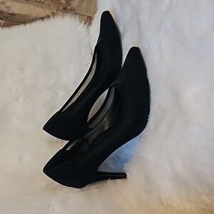 Black Pump with Mesh Detail